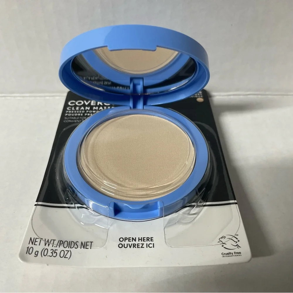 🦋$5🦋 Covergirl Classic Ivory 510 clean matte pressed powder oil control